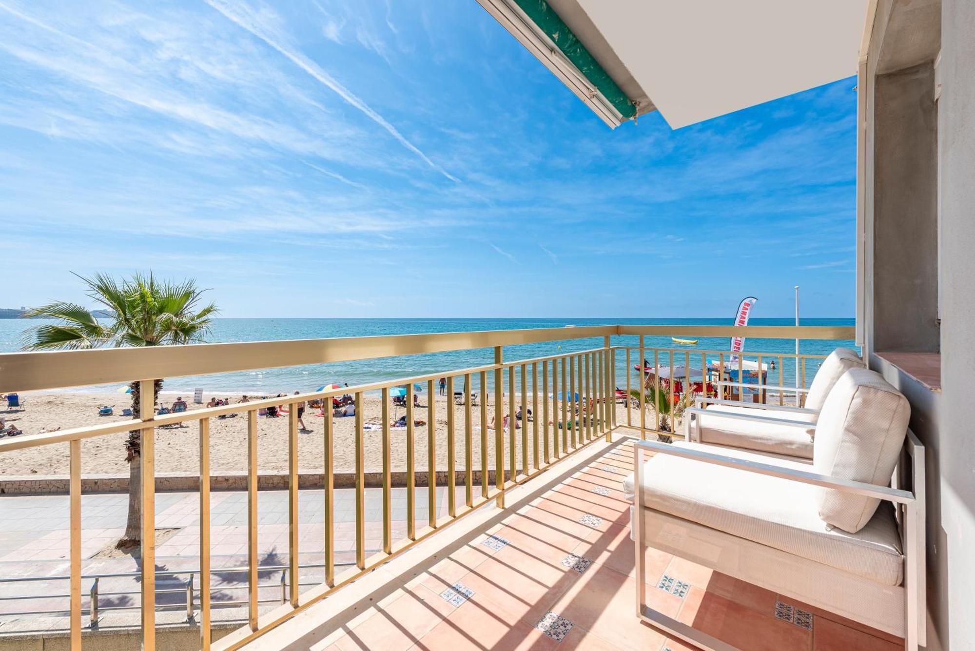 Apartamento Frente Al Mar Cambrils Buitenkant foto
