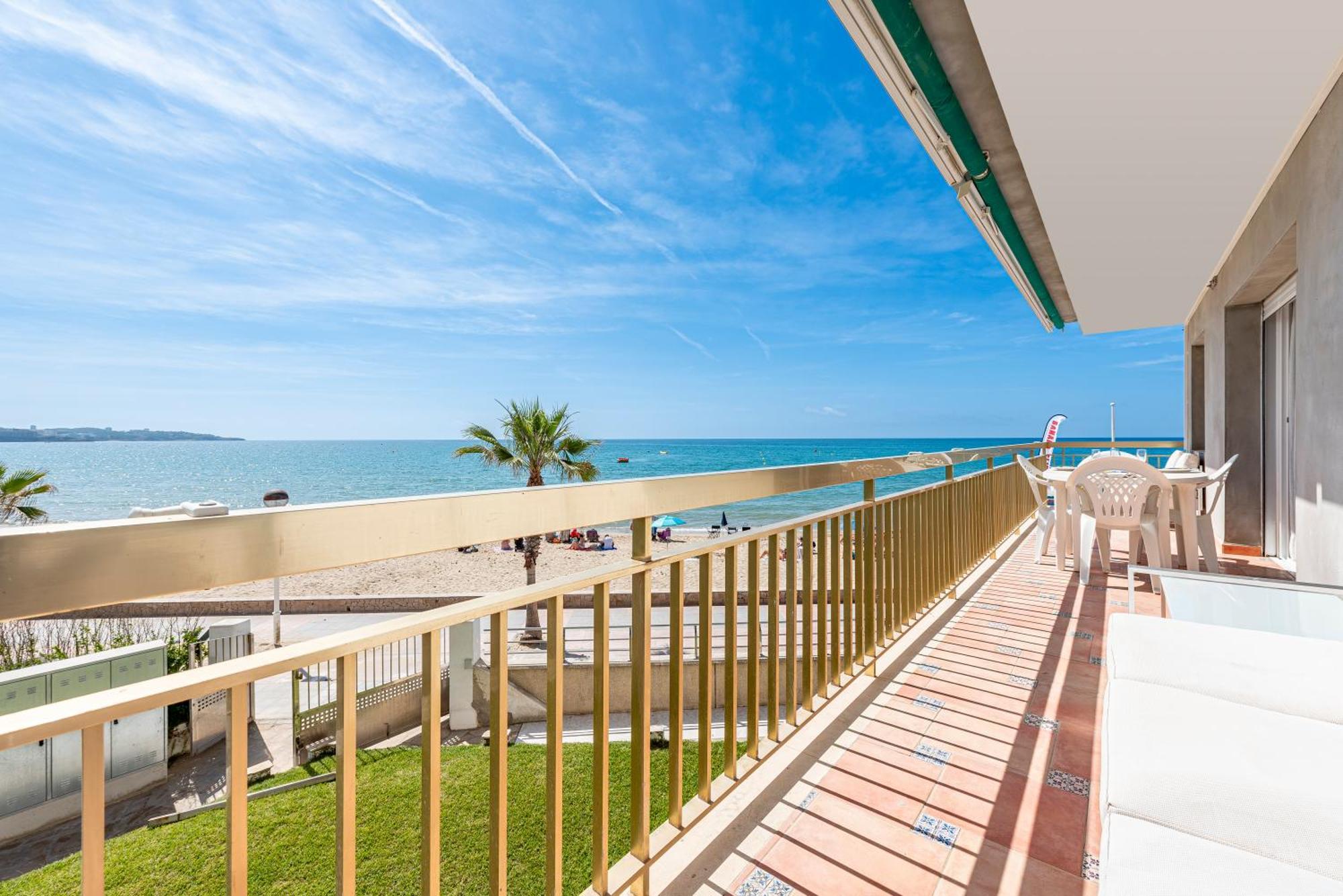 Apartamento Frente Al Mar Cambrils Buitenkant foto