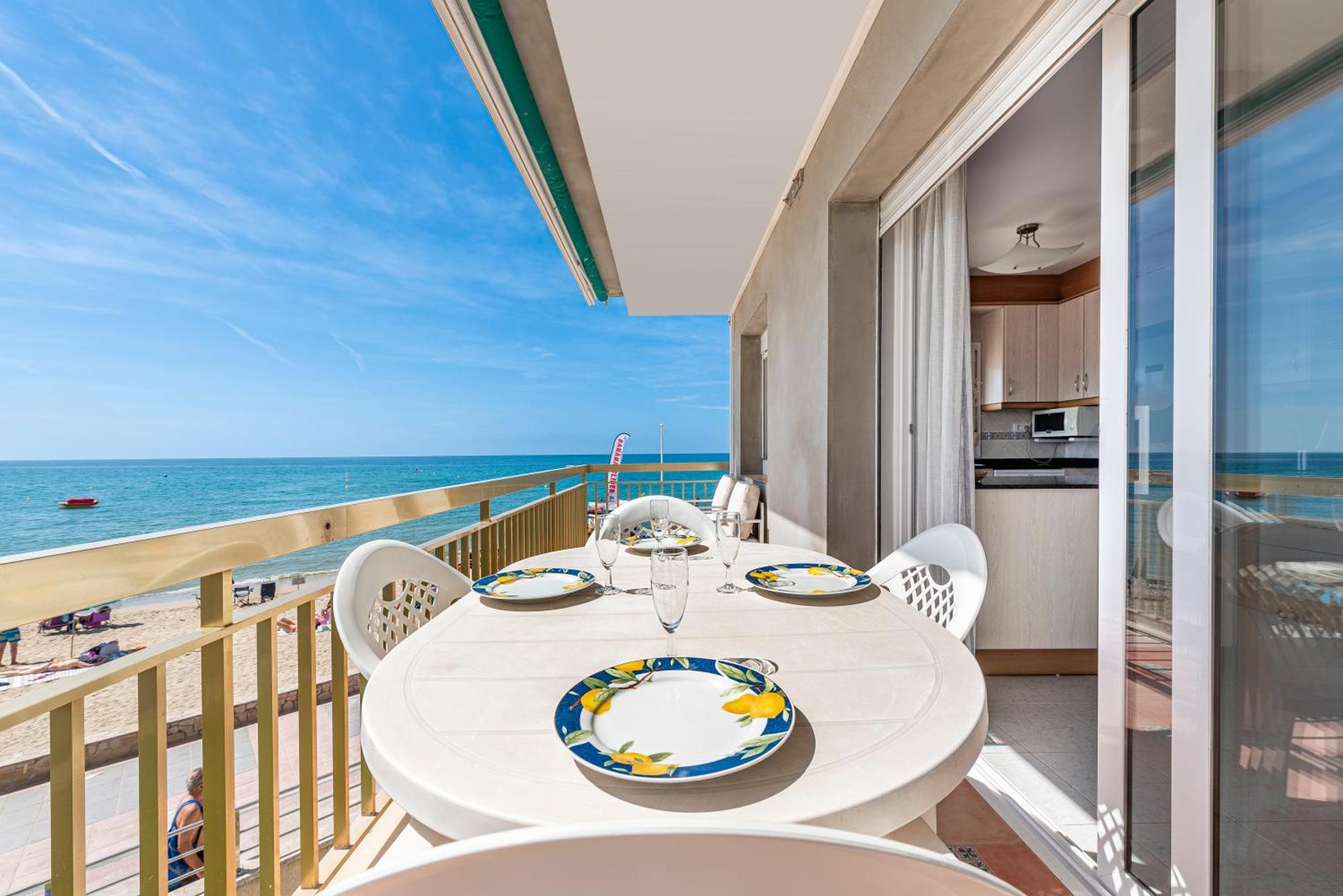 Apartamento Frente Al Mar Cambrils Buitenkant foto